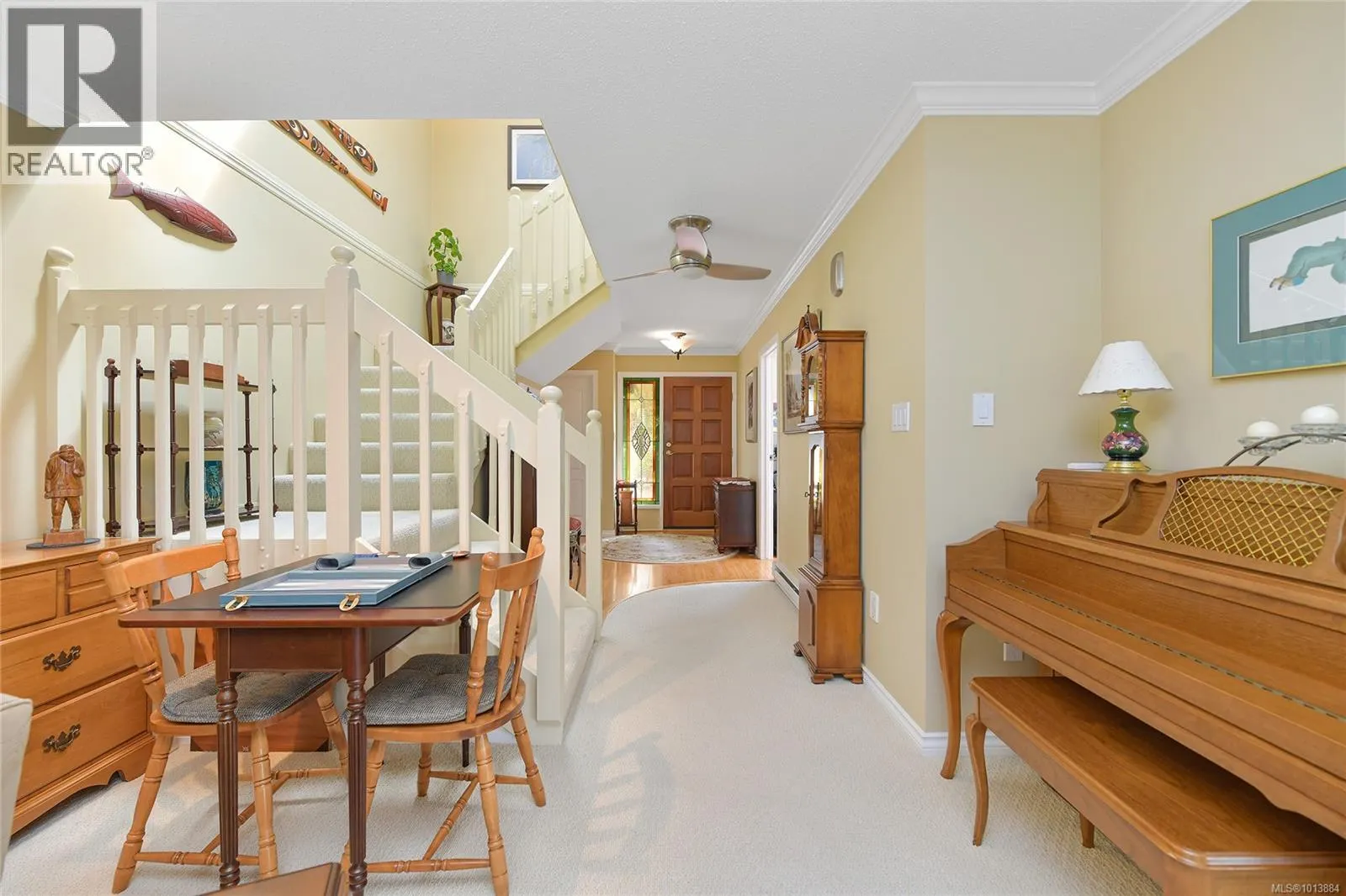 913 2829 Arbutus Rd
