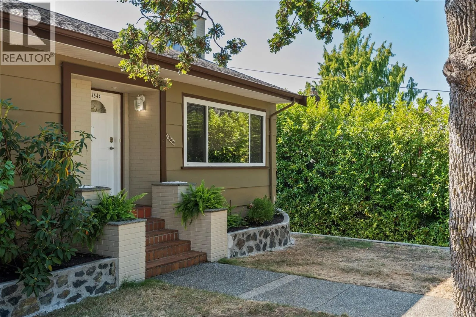 3944 Cedar Hill Cross Rd
