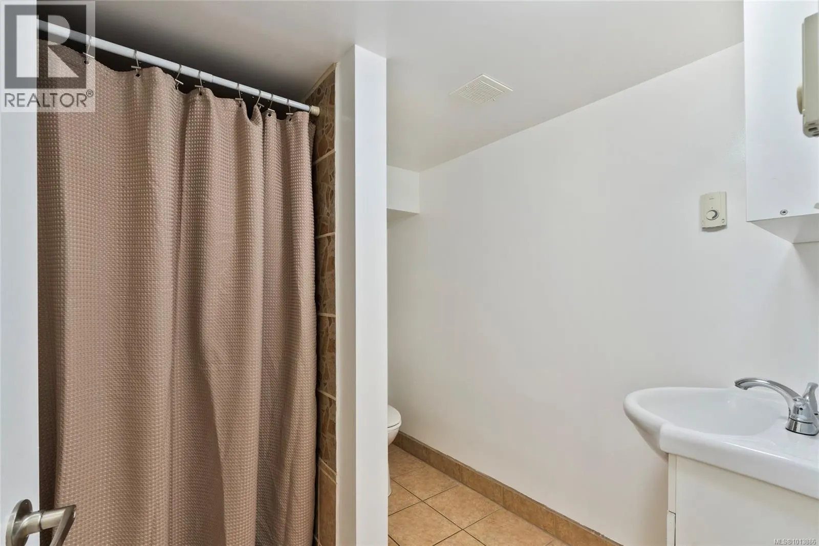 3944 Cedar Hill Cross Rd