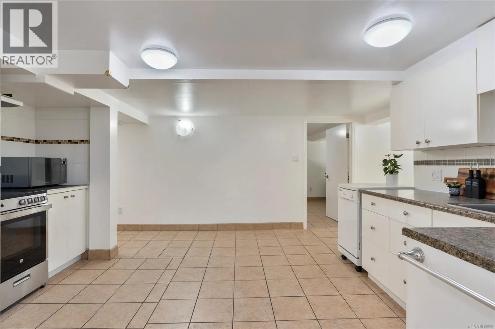 3944 Cedar Hill Cross Rd