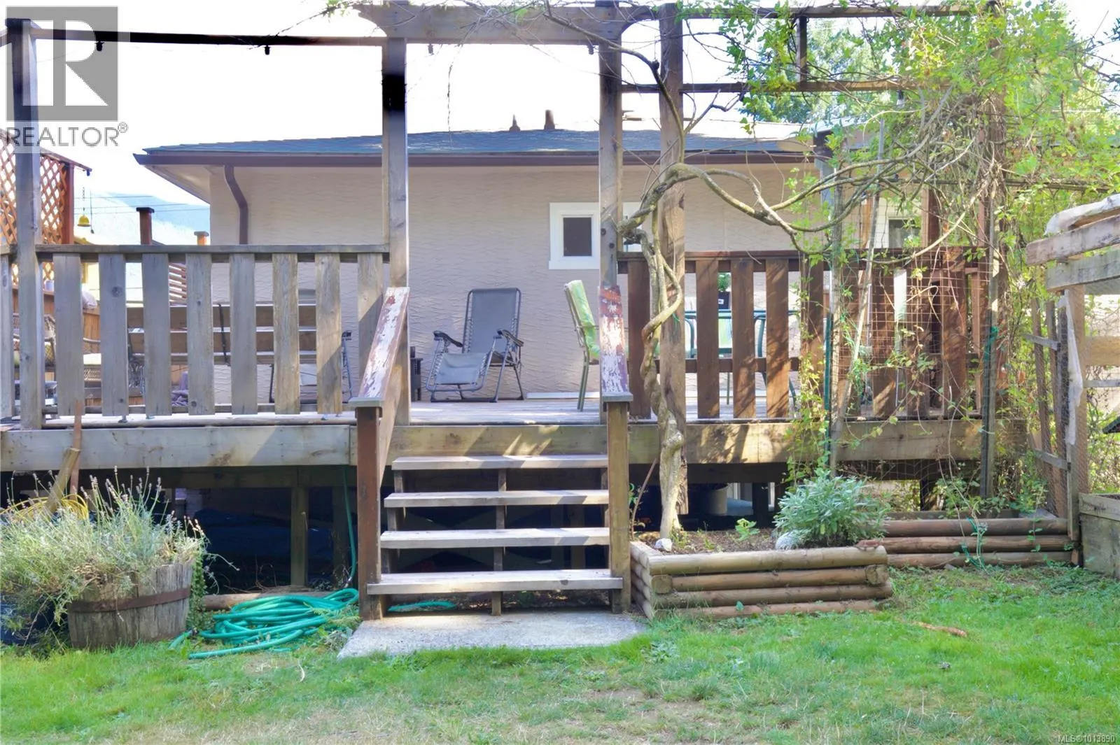 100 Boundary Rd