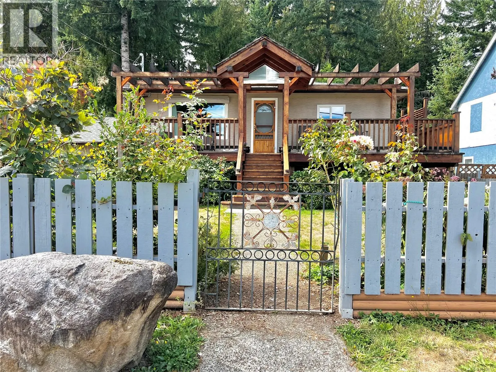 100 Boundary Rd