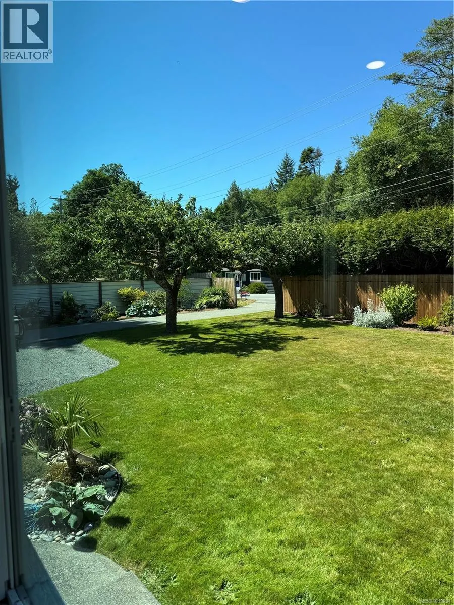 5877 Sooke Rd