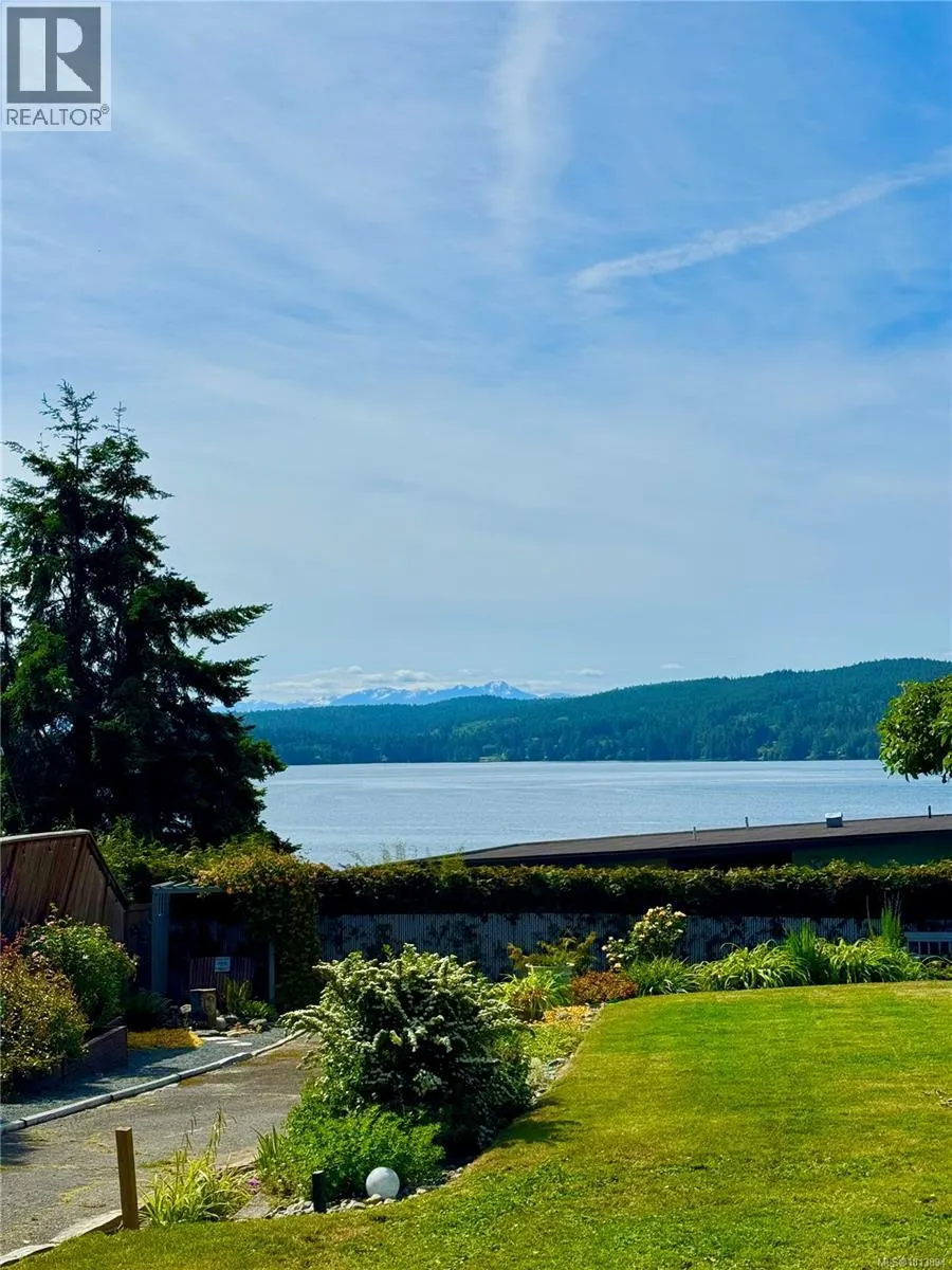 5877 Sooke Rd