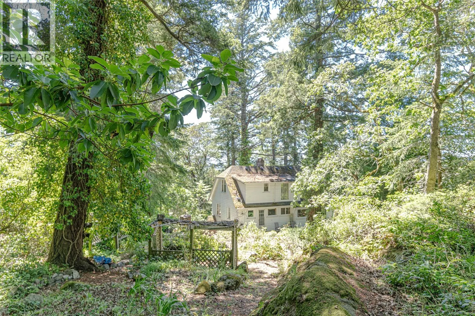 1254 Burnside Rd W