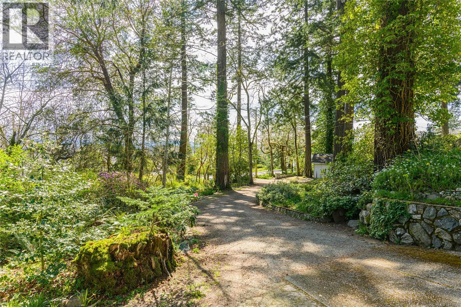 1254 Burnside Rd W