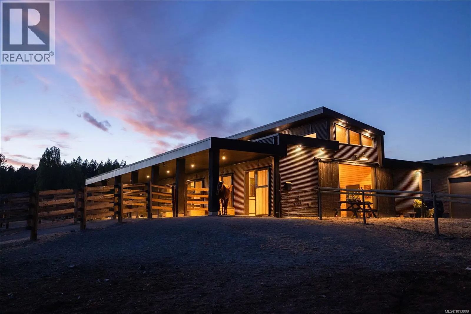 7756 West Saanich Rd