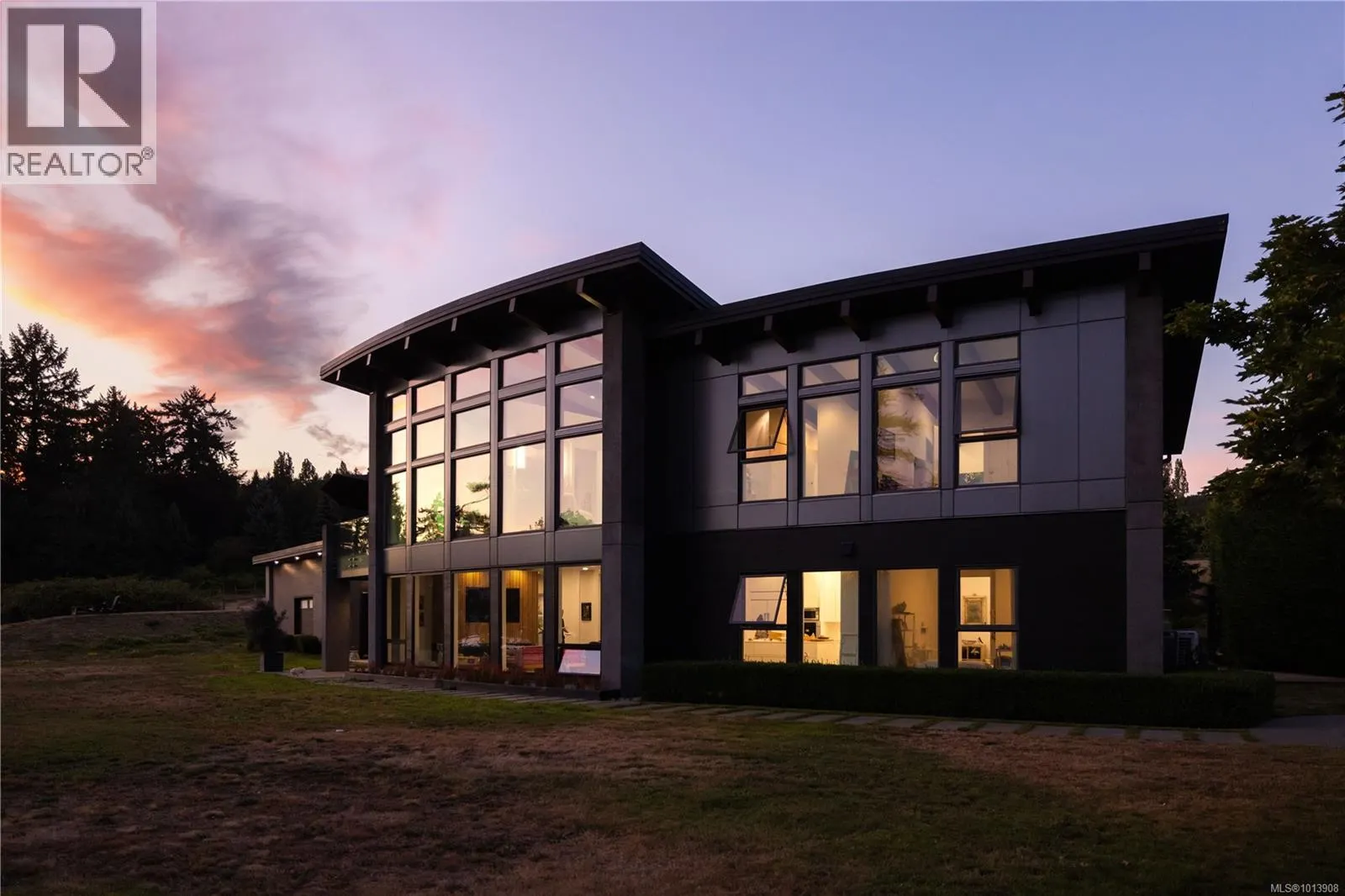 7756 West Saanich Rd