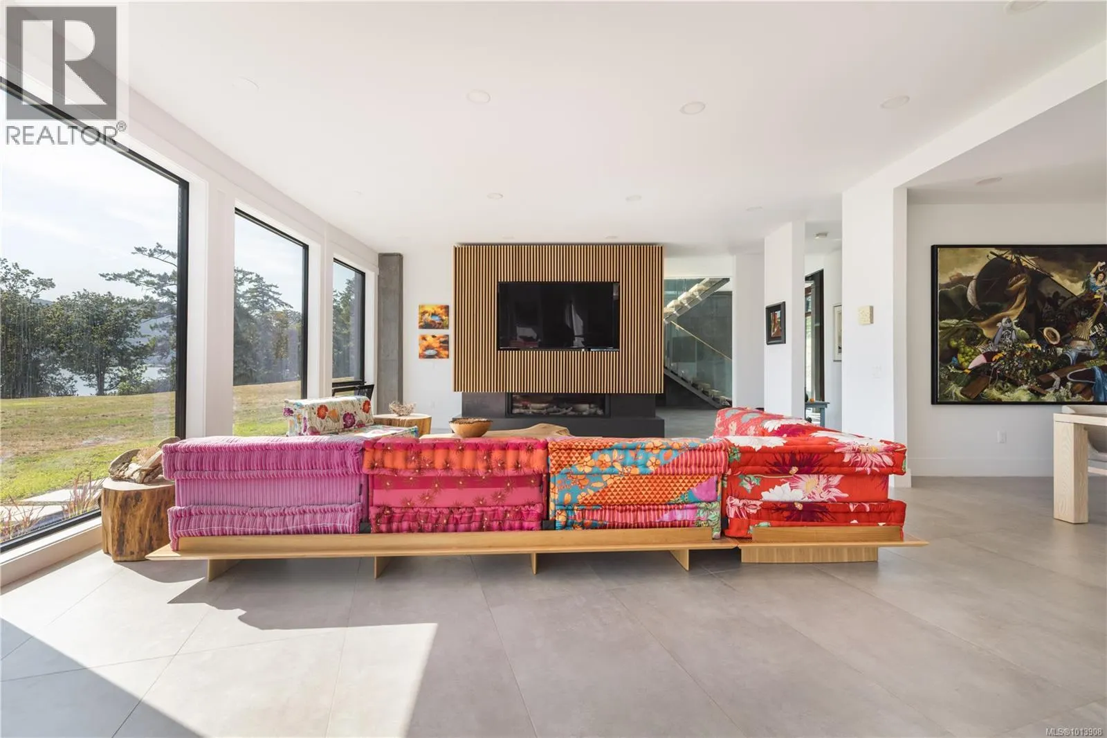 7756 West Saanich Rd