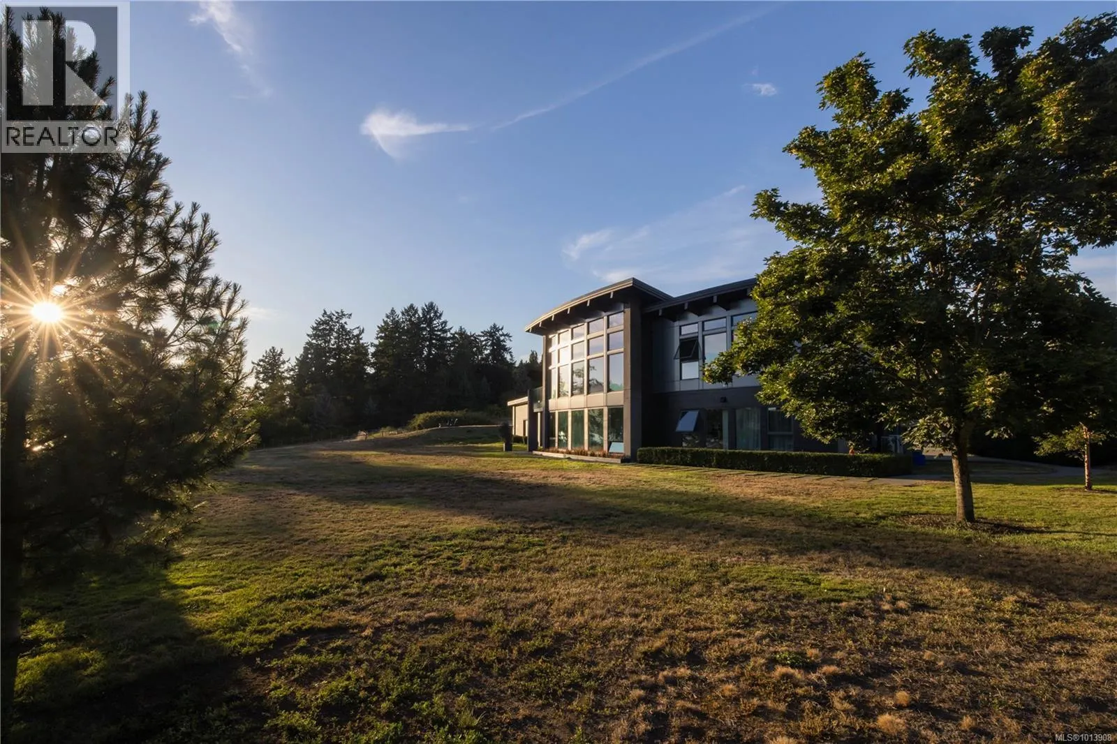 7756 West Saanich Rd
