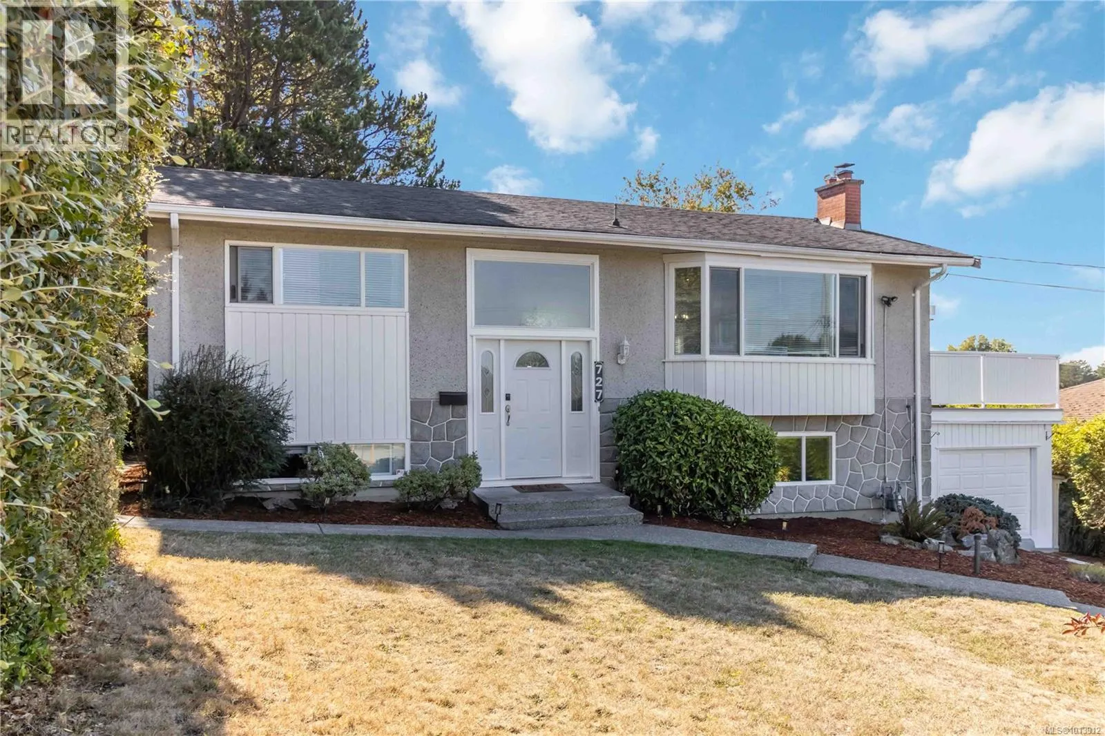 727 Chesterlea Rd