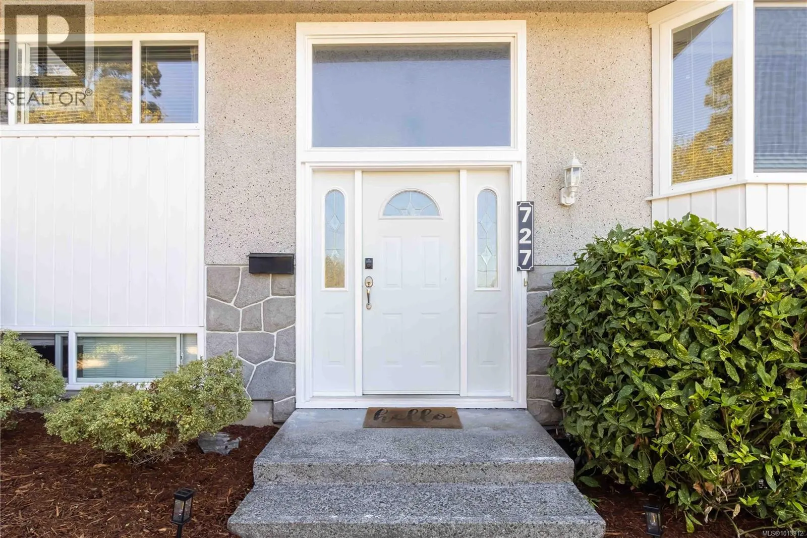 727 Chesterlea Rd