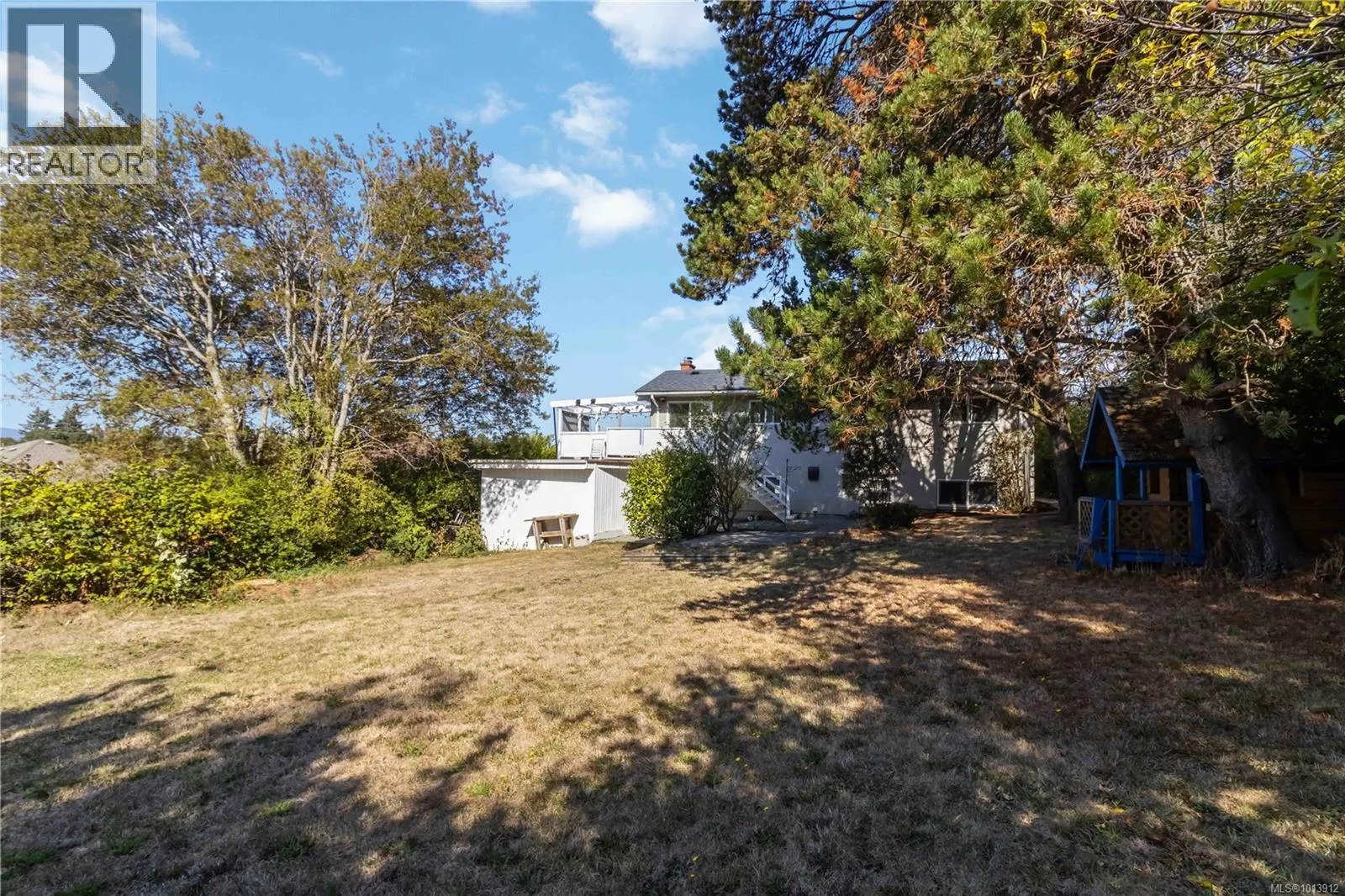 727 Chesterlea Rd
