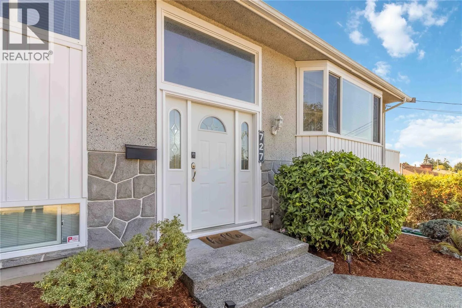727 Chesterlea Rd