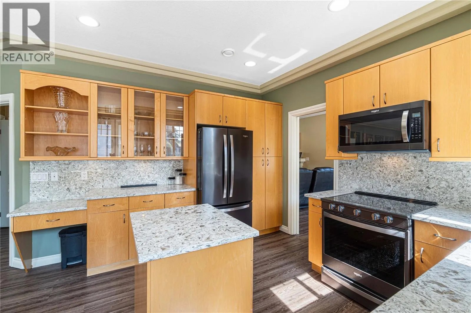 3354 Whitetail Pl