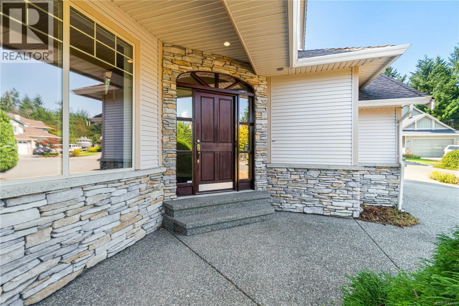 3354 Whitetail Pl