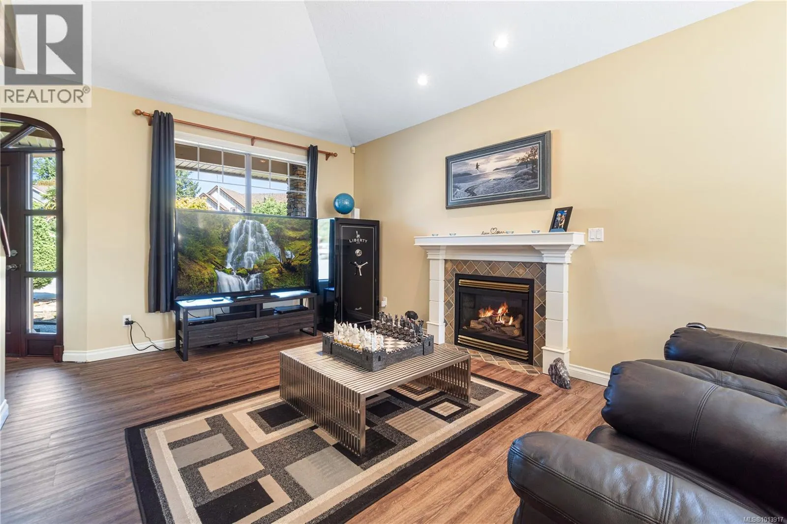 3354 Whitetail Pl
