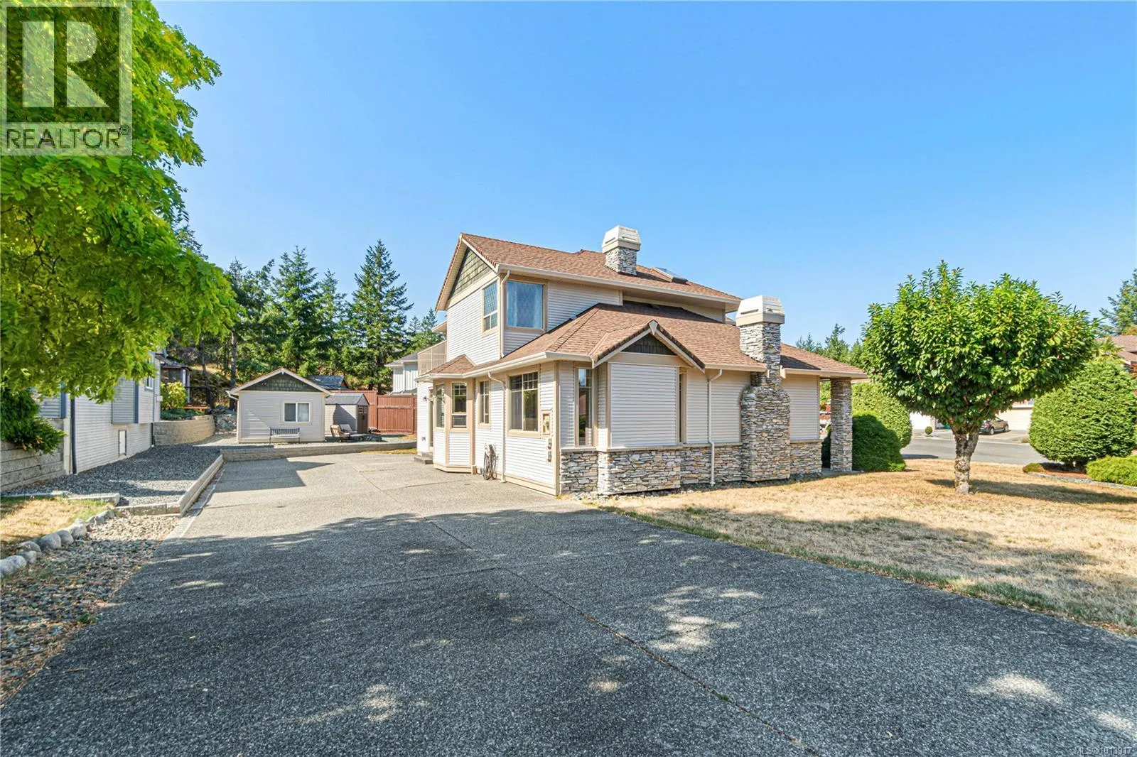 3354 Whitetail Pl