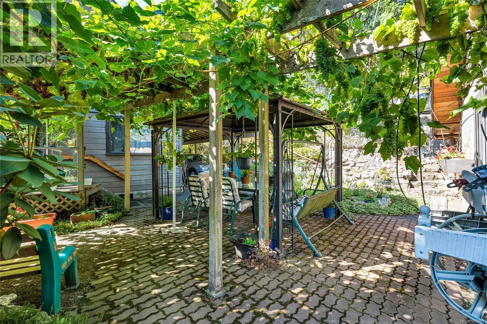 107 Pine Pl