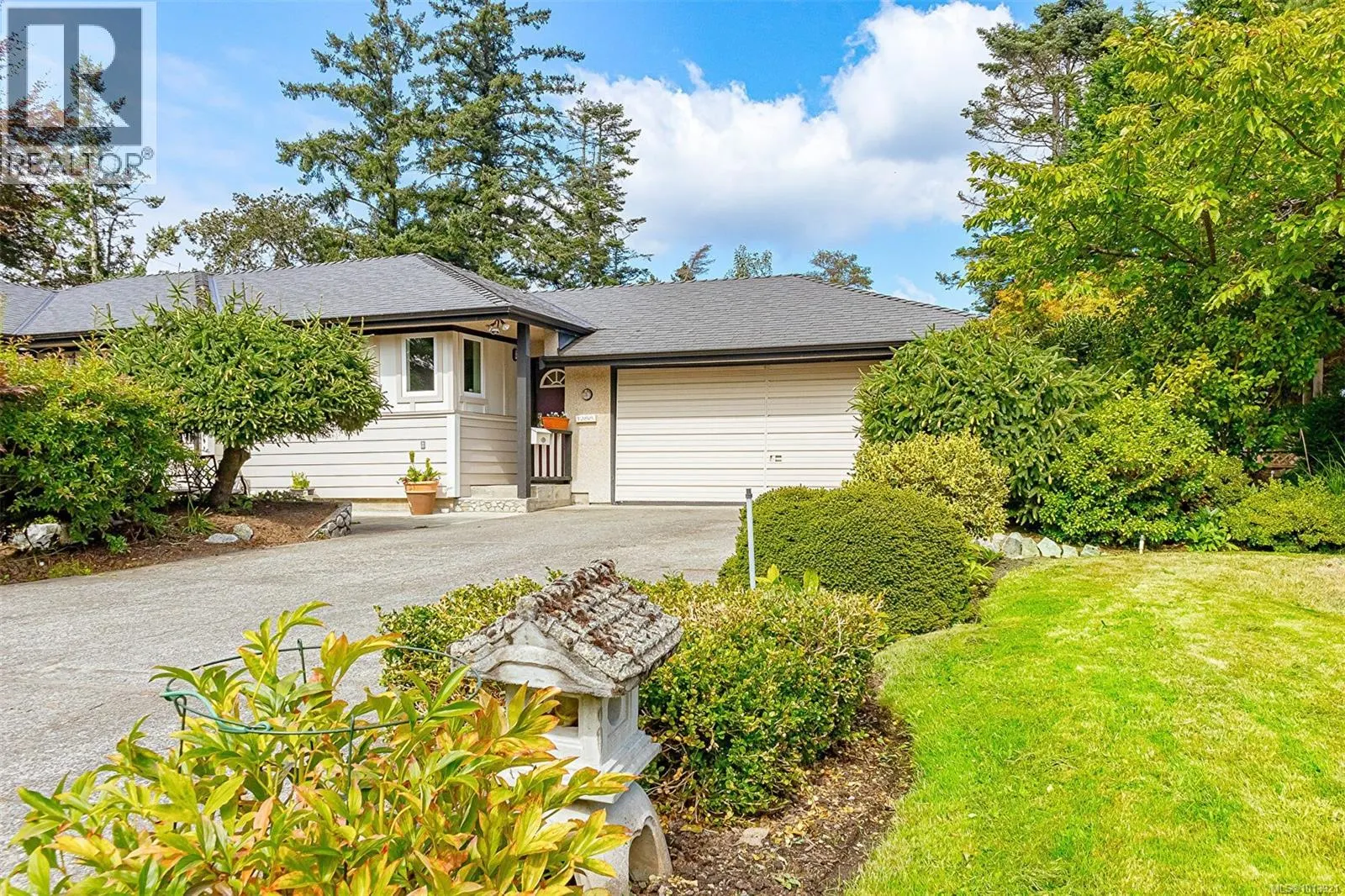 1288 Roy Rd