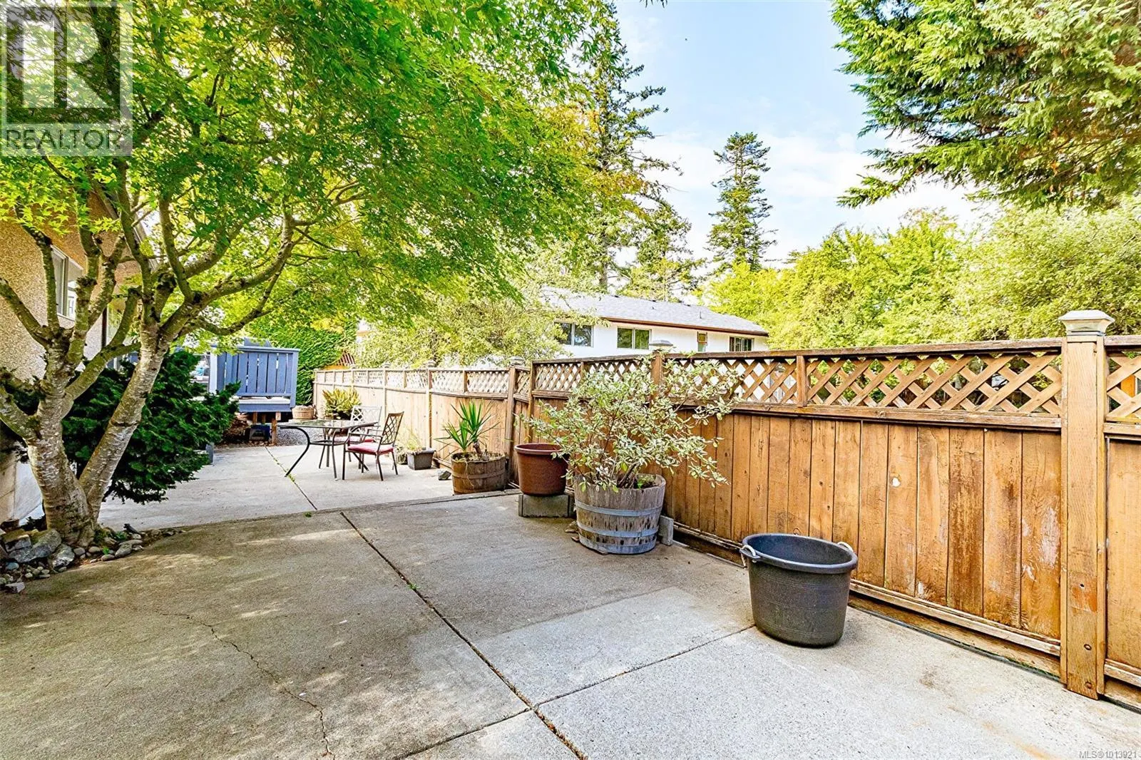 1288 Roy Rd