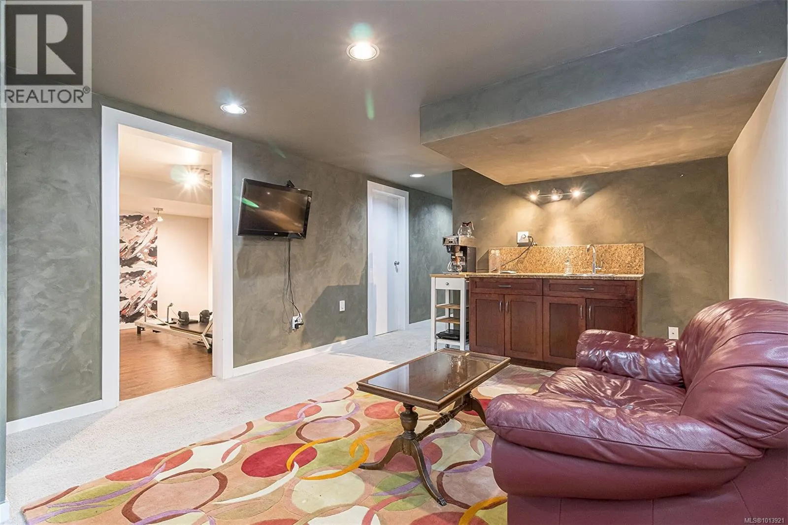 1288 Roy Rd