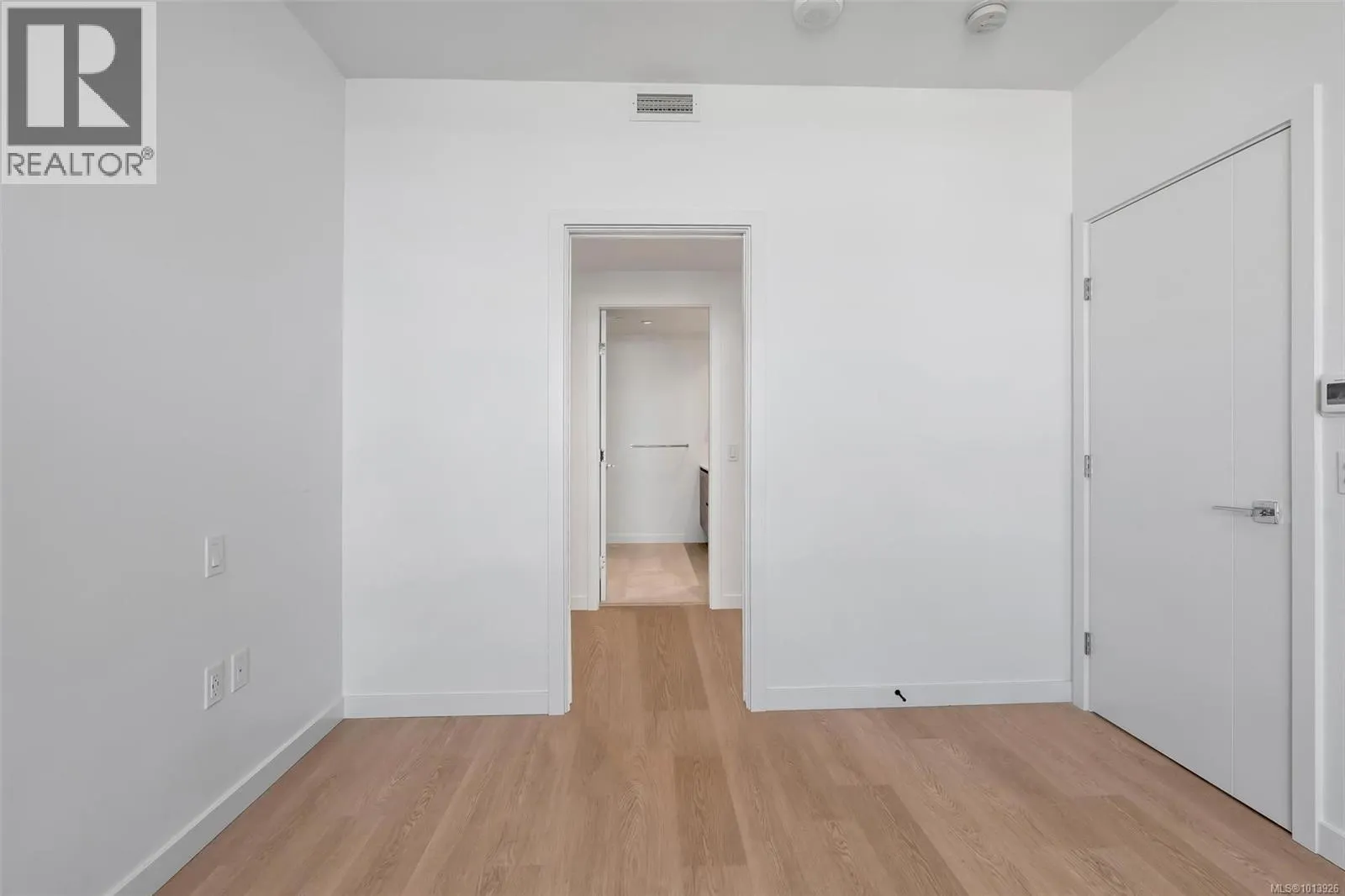 1208 363 Tyee Rd