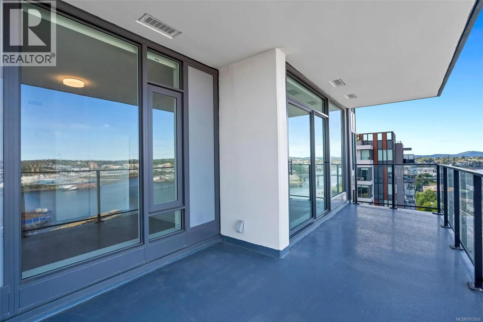 1208 363 Tyee Rd