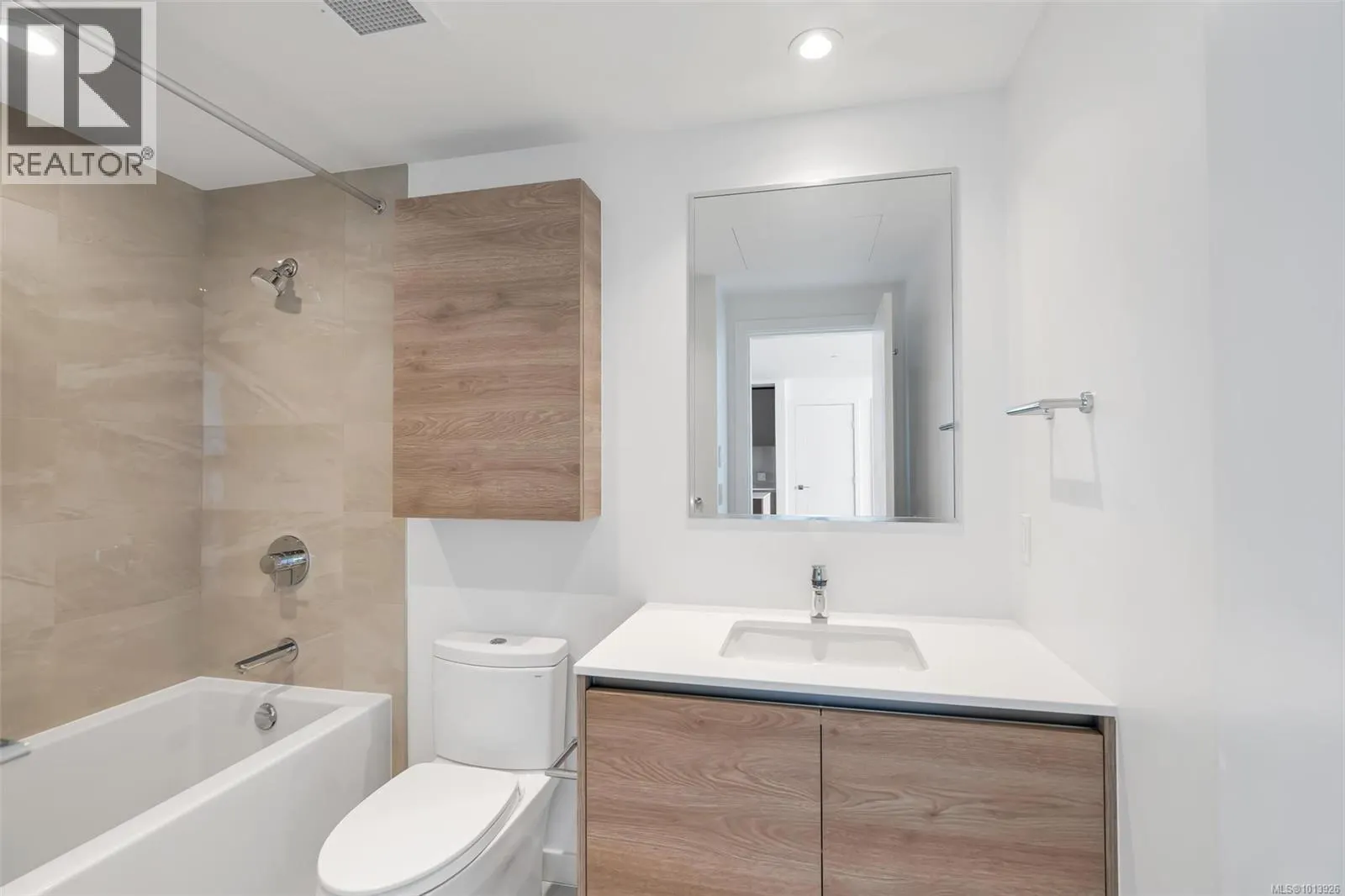 1208 363 Tyee Rd