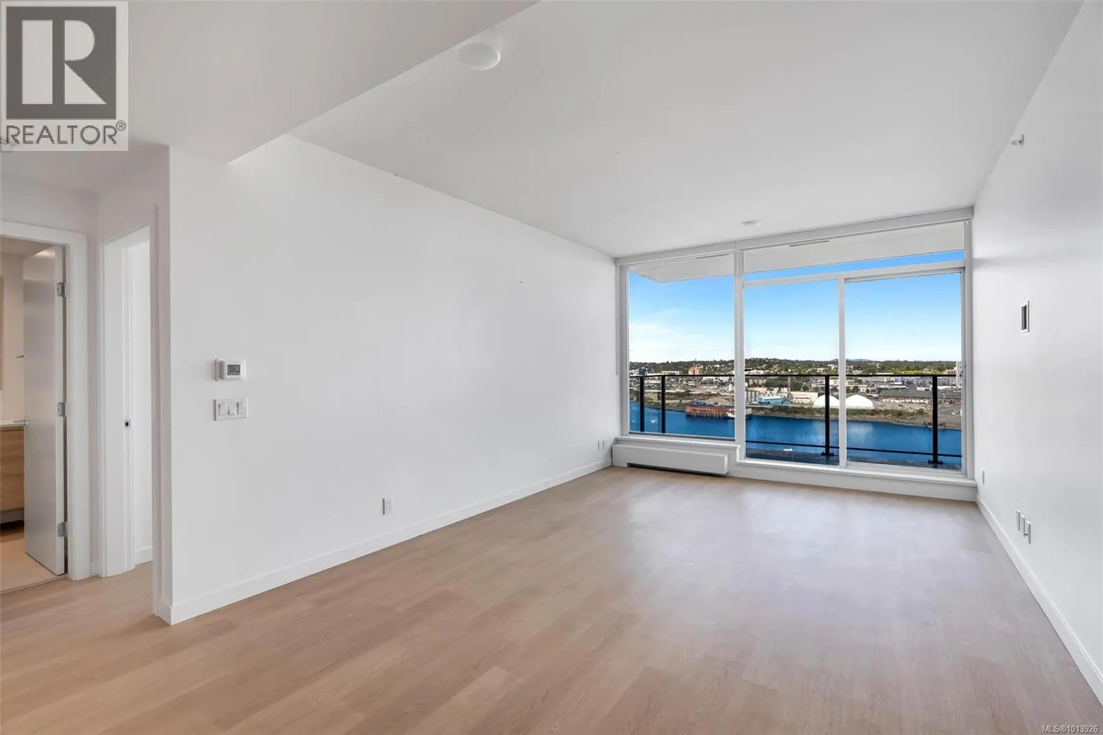 1208 363 Tyee Rd