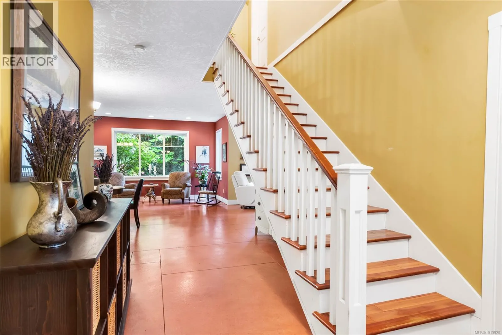 6280 Sooke Rd
