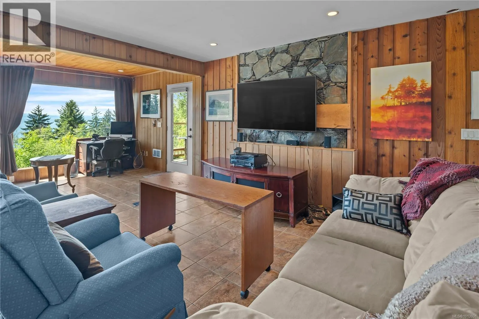 2623 Seaside Dr