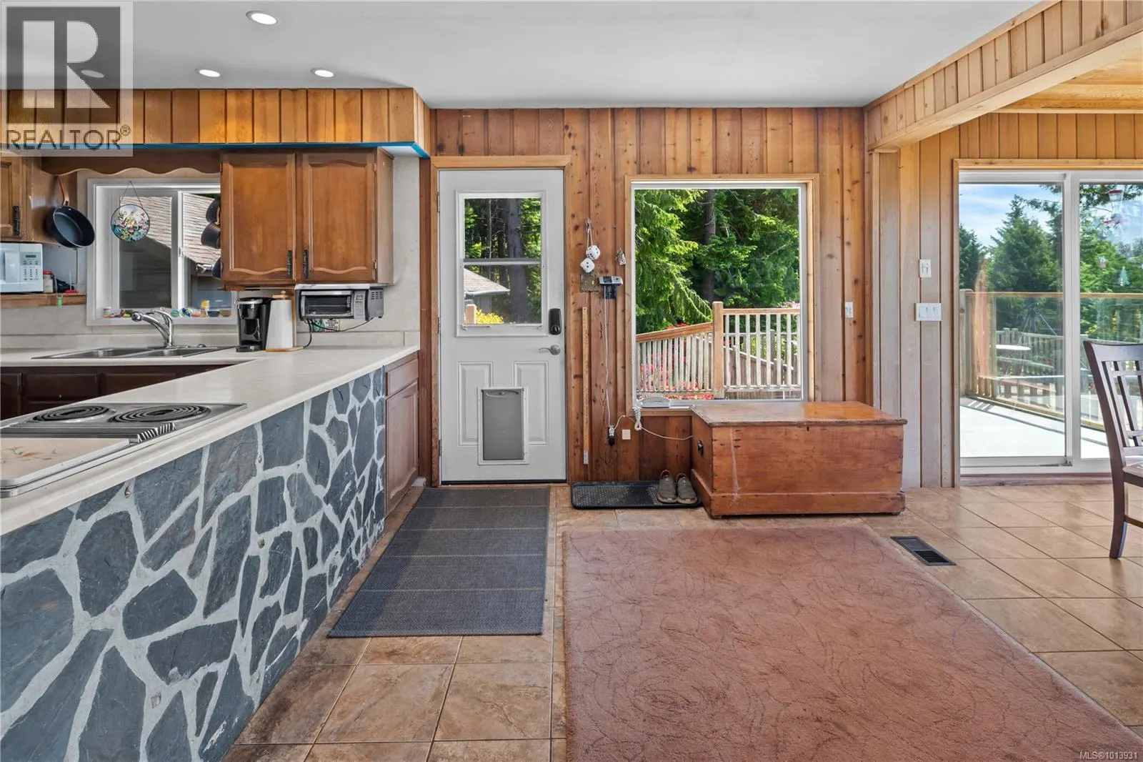 2623 Seaside Dr