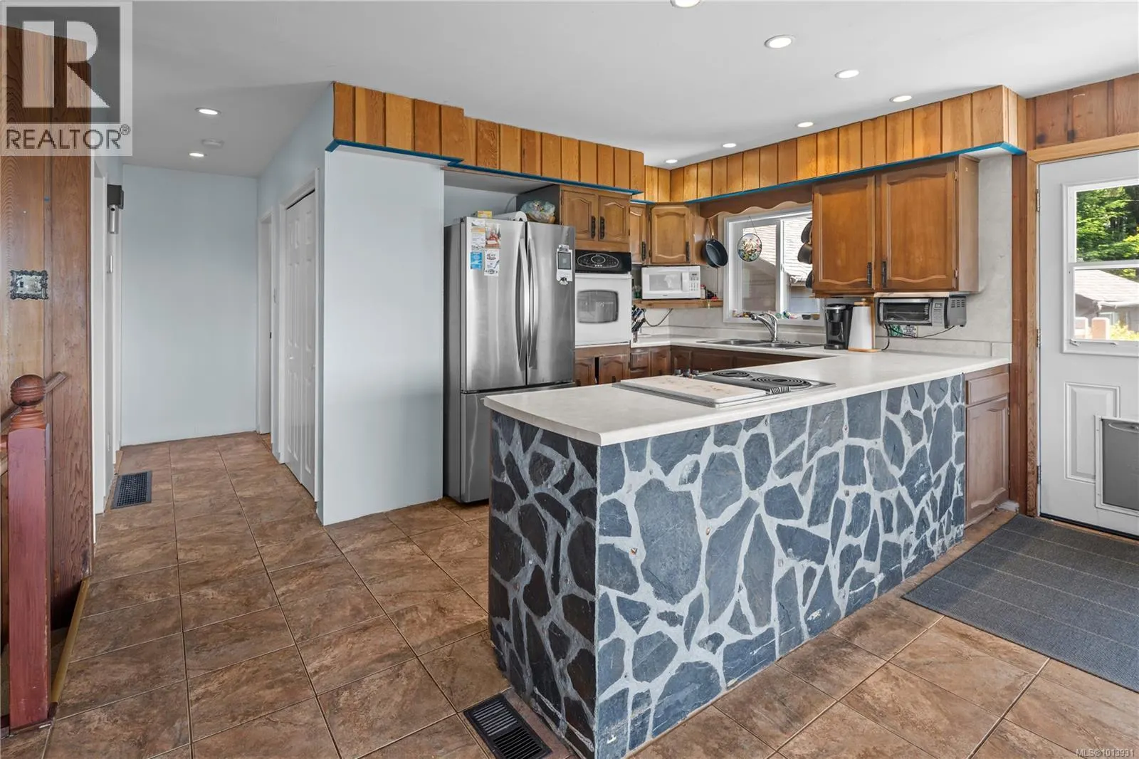 2623 Seaside Dr
