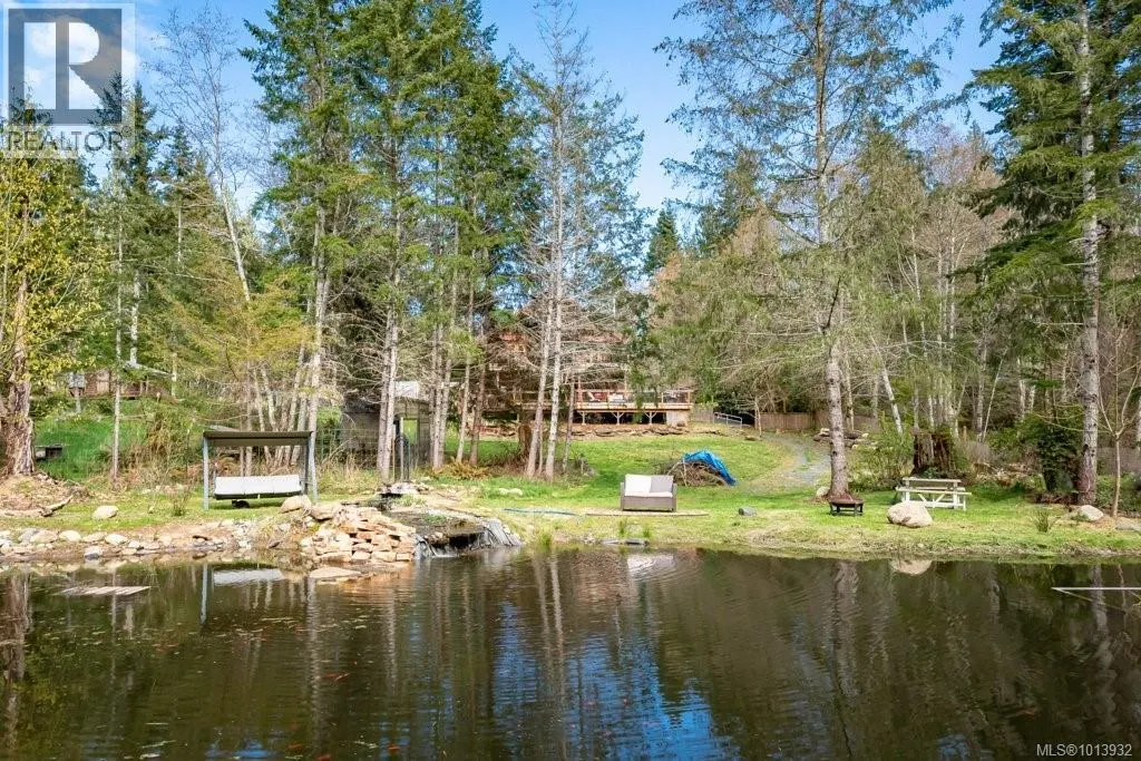 9000 Rayelyn Lane
