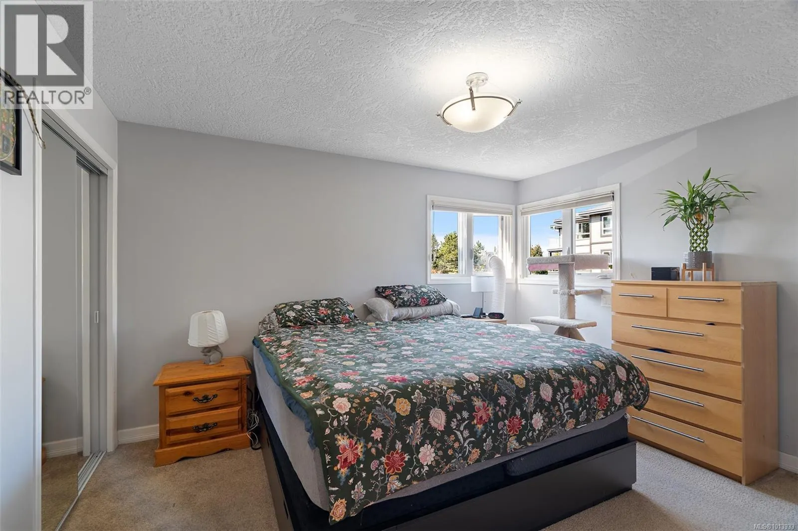 228 2245 James White Blvd