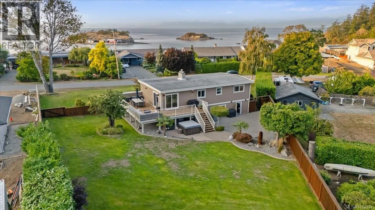 3733 Polaris Dr