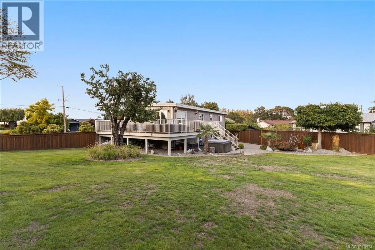 3733 Polaris Dr
