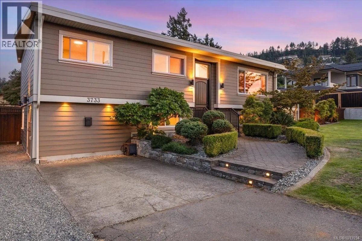 3733 Polaris Dr