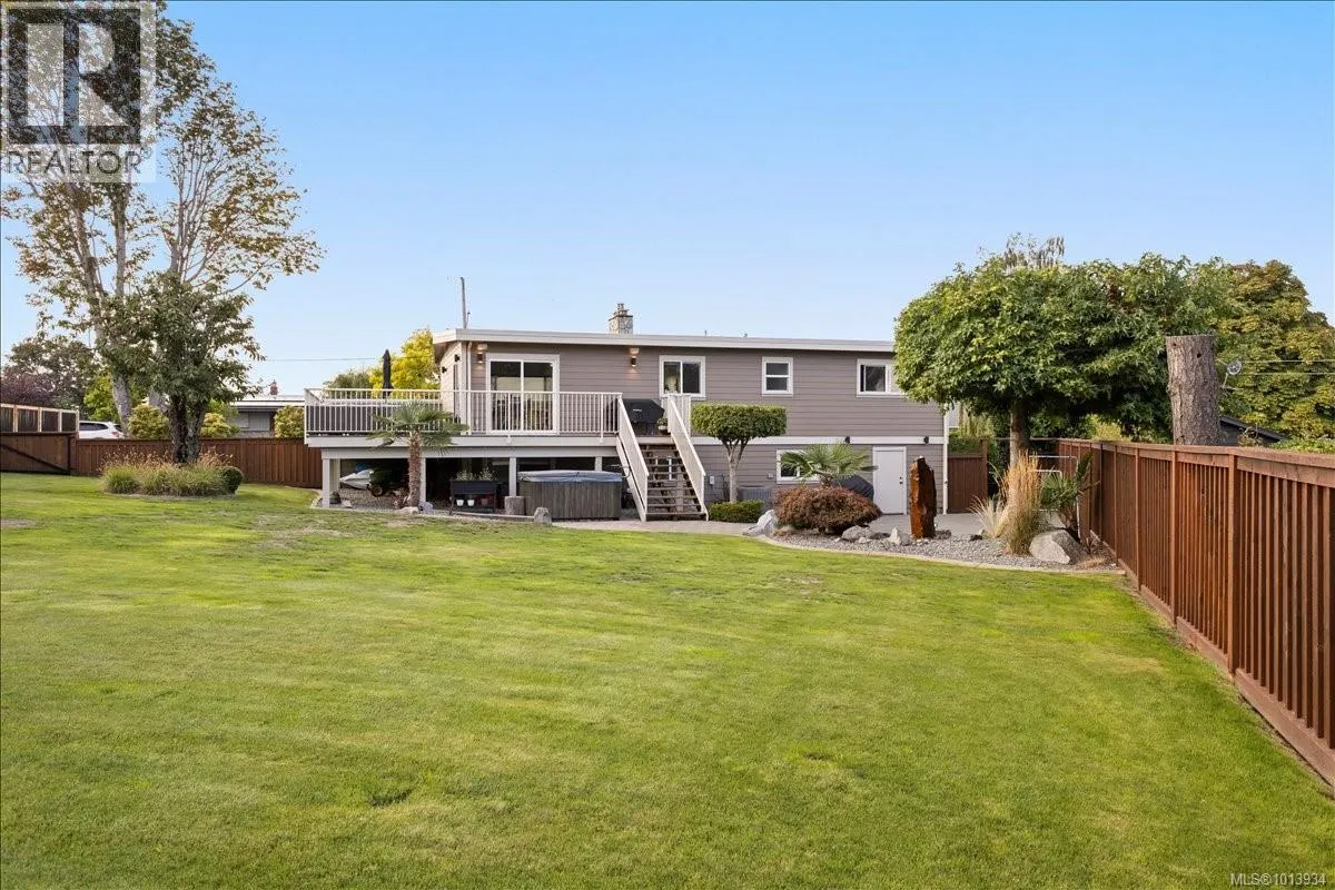 3733 Polaris Dr