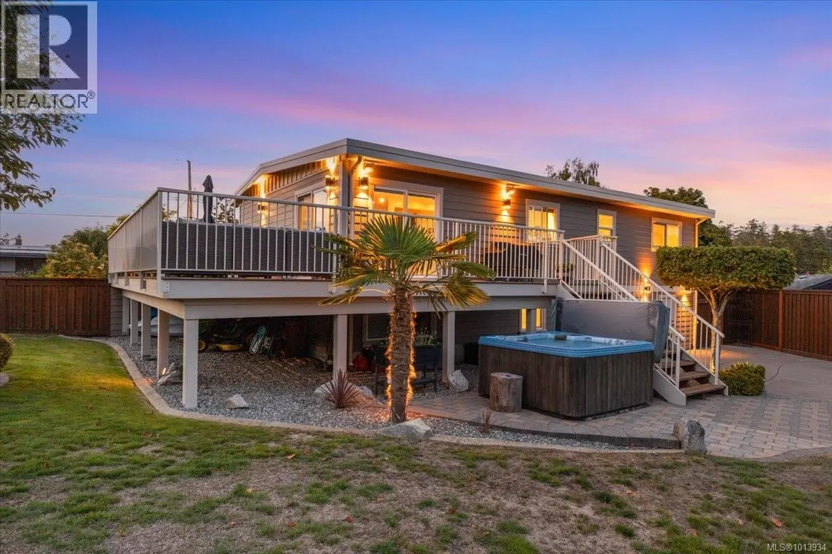 3733 Polaris Dr