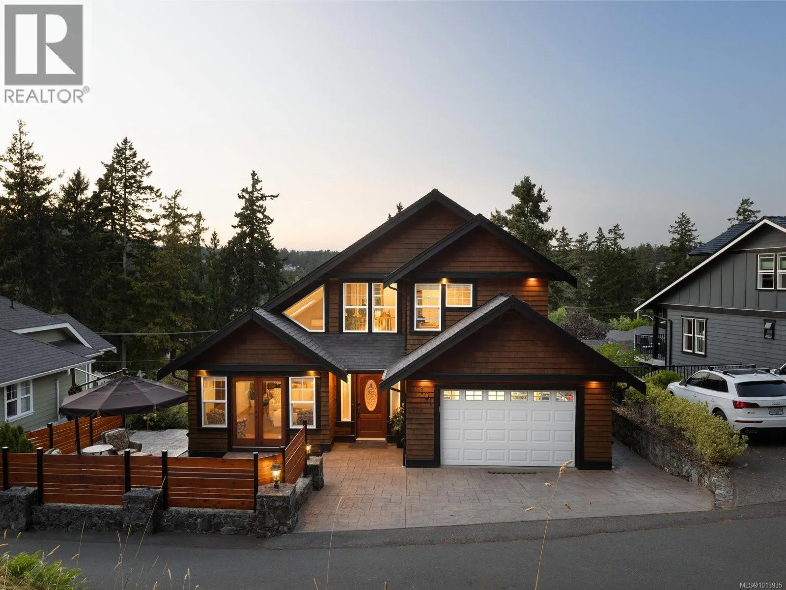 101 Gibraltar Bay Dr