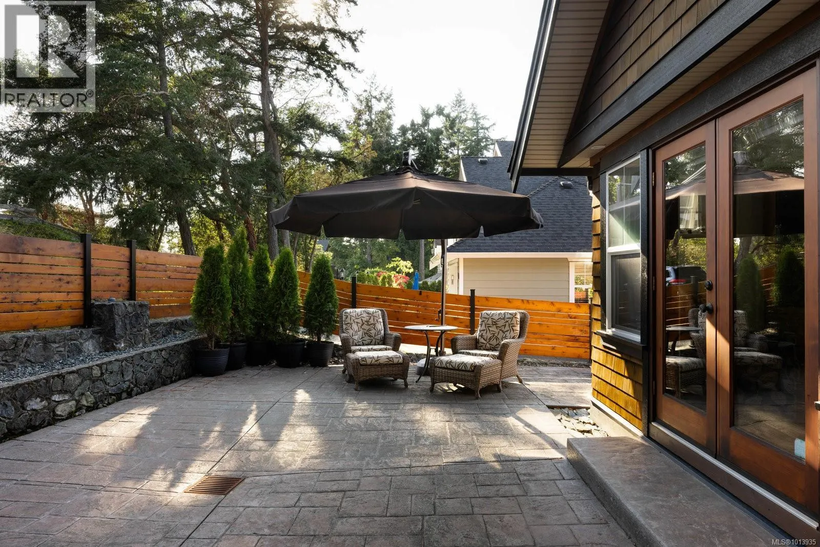 101 Gibraltar Bay Dr