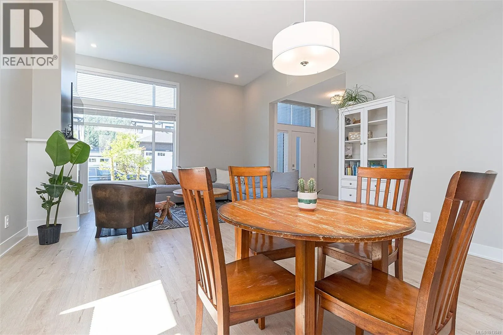 1298 Centauri Dr