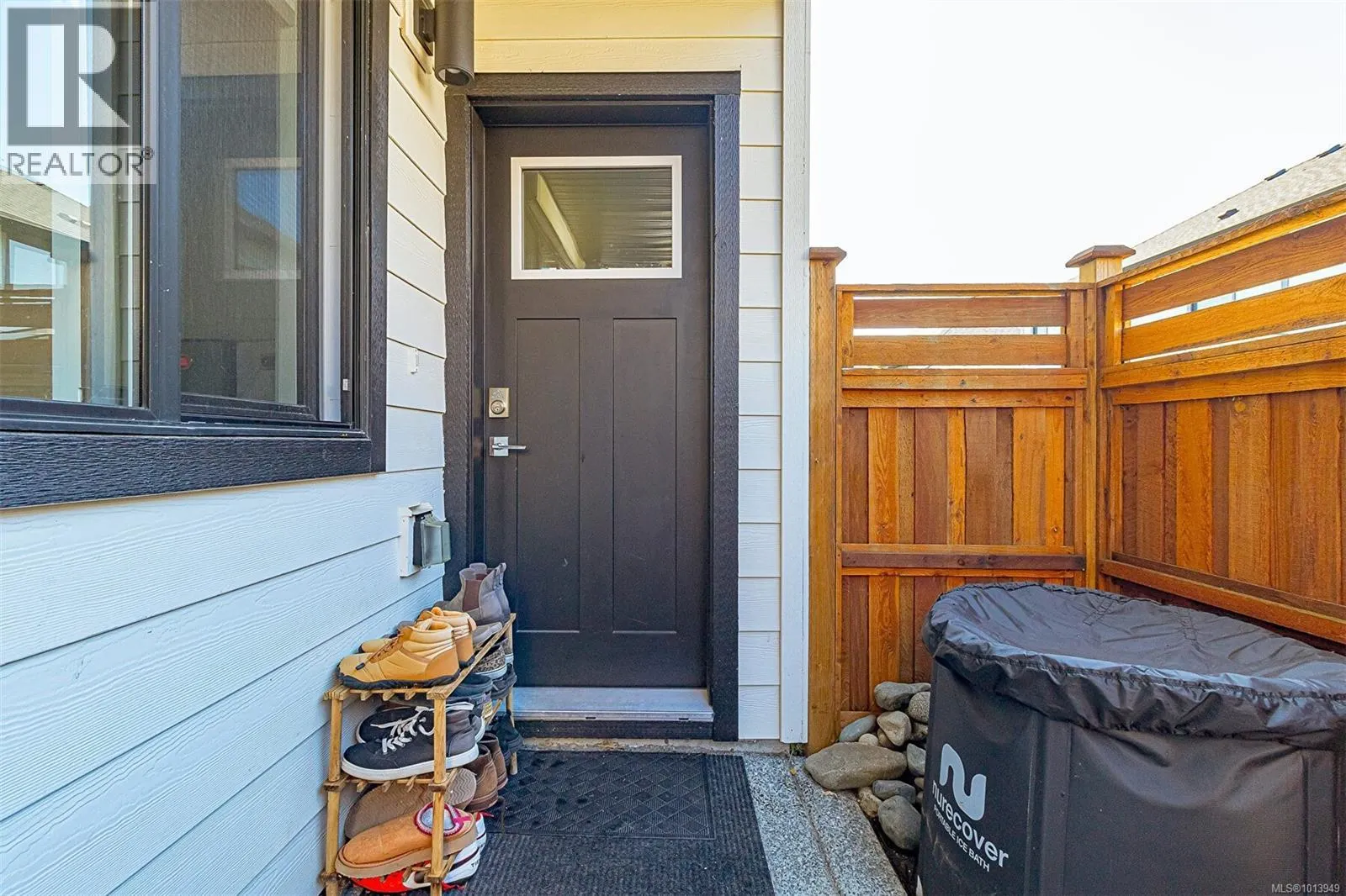 1298 Centauri Dr