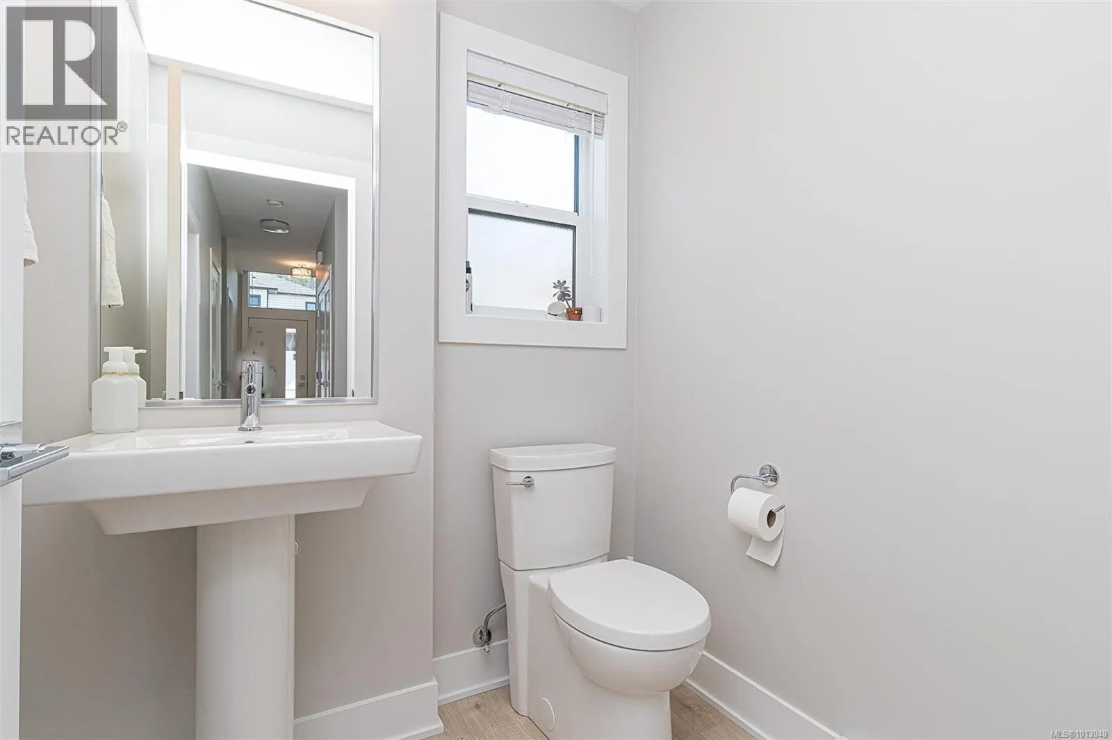 1298 Centauri Dr