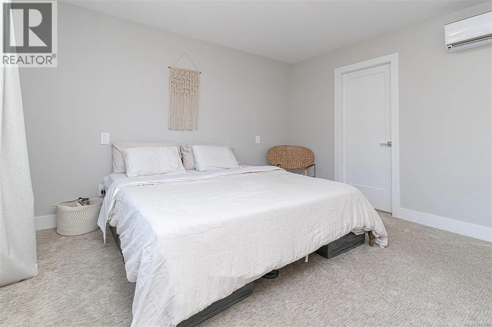 1298 Centauri Dr