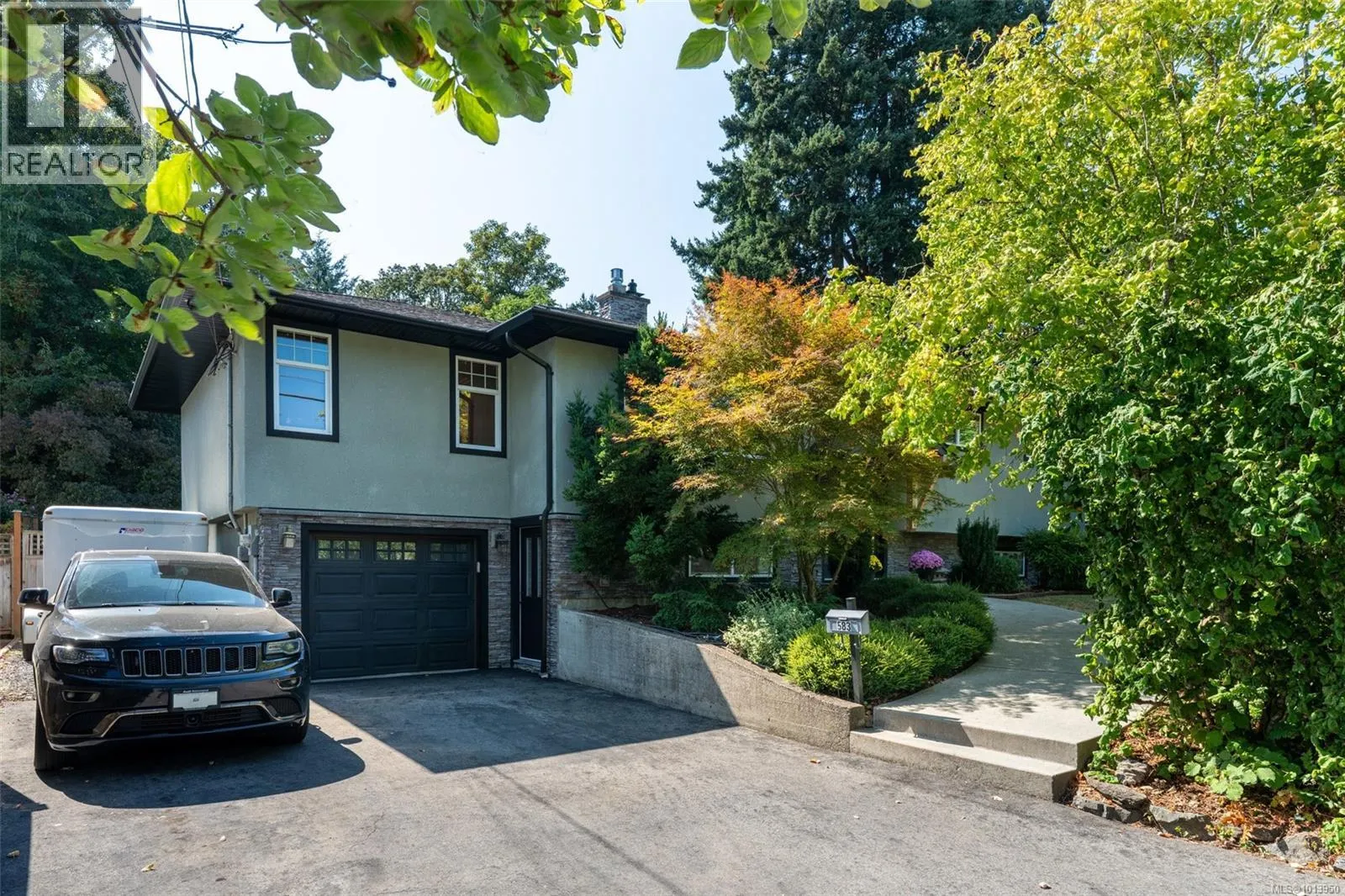 583 Langholme Dr