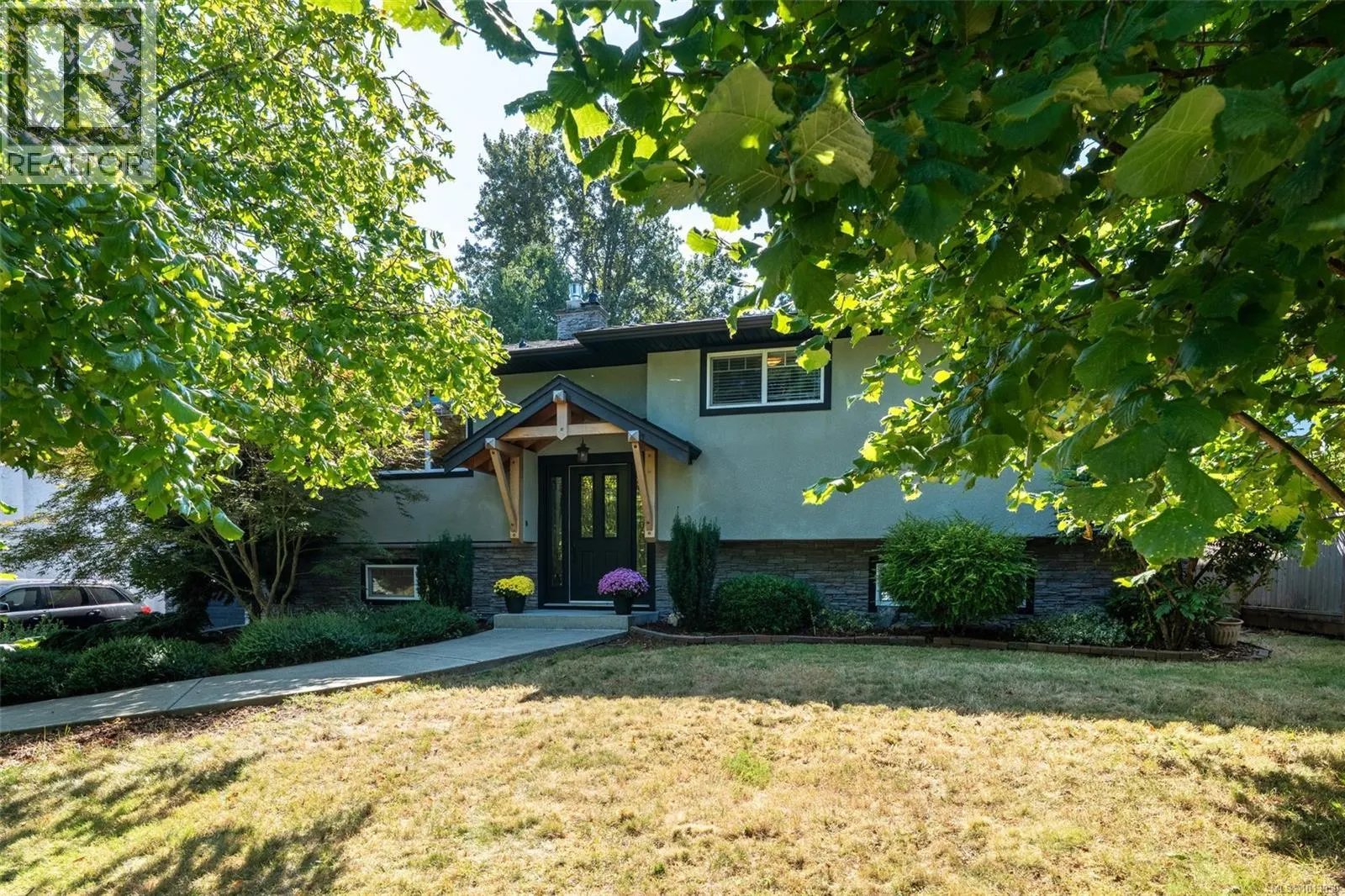 583 Langholme Dr