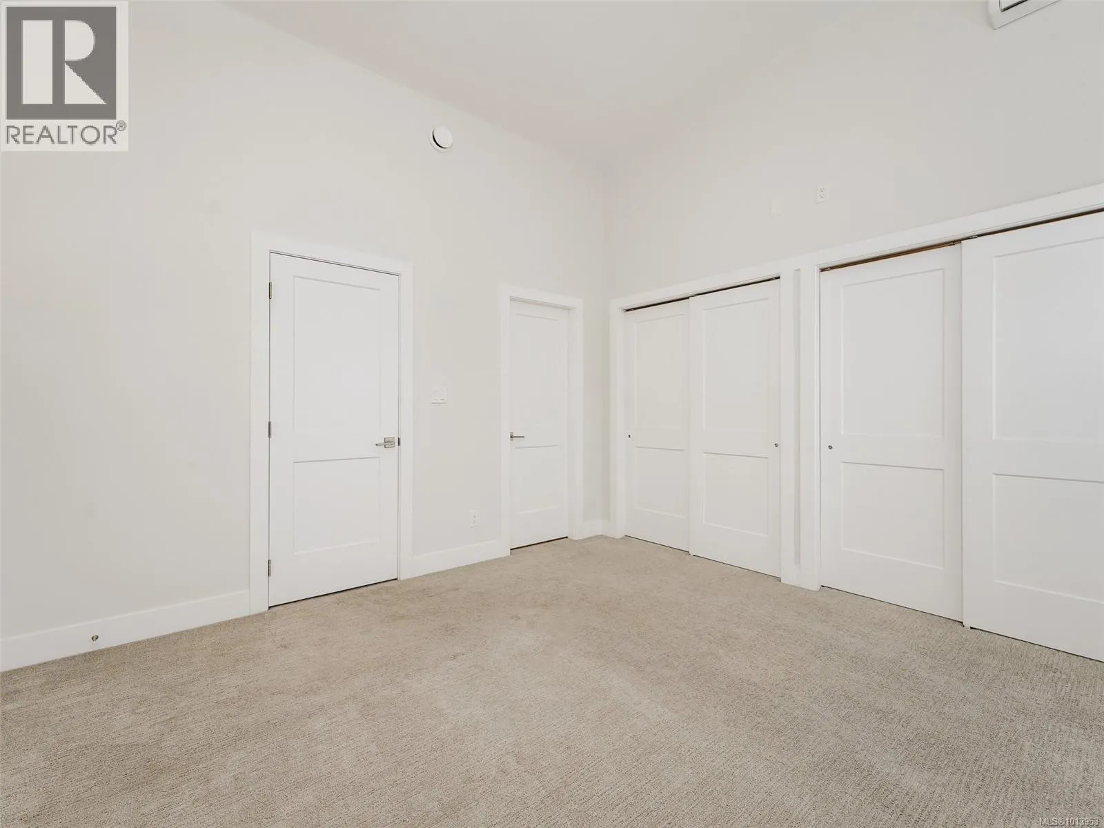 101 2821 Jacklin Rd